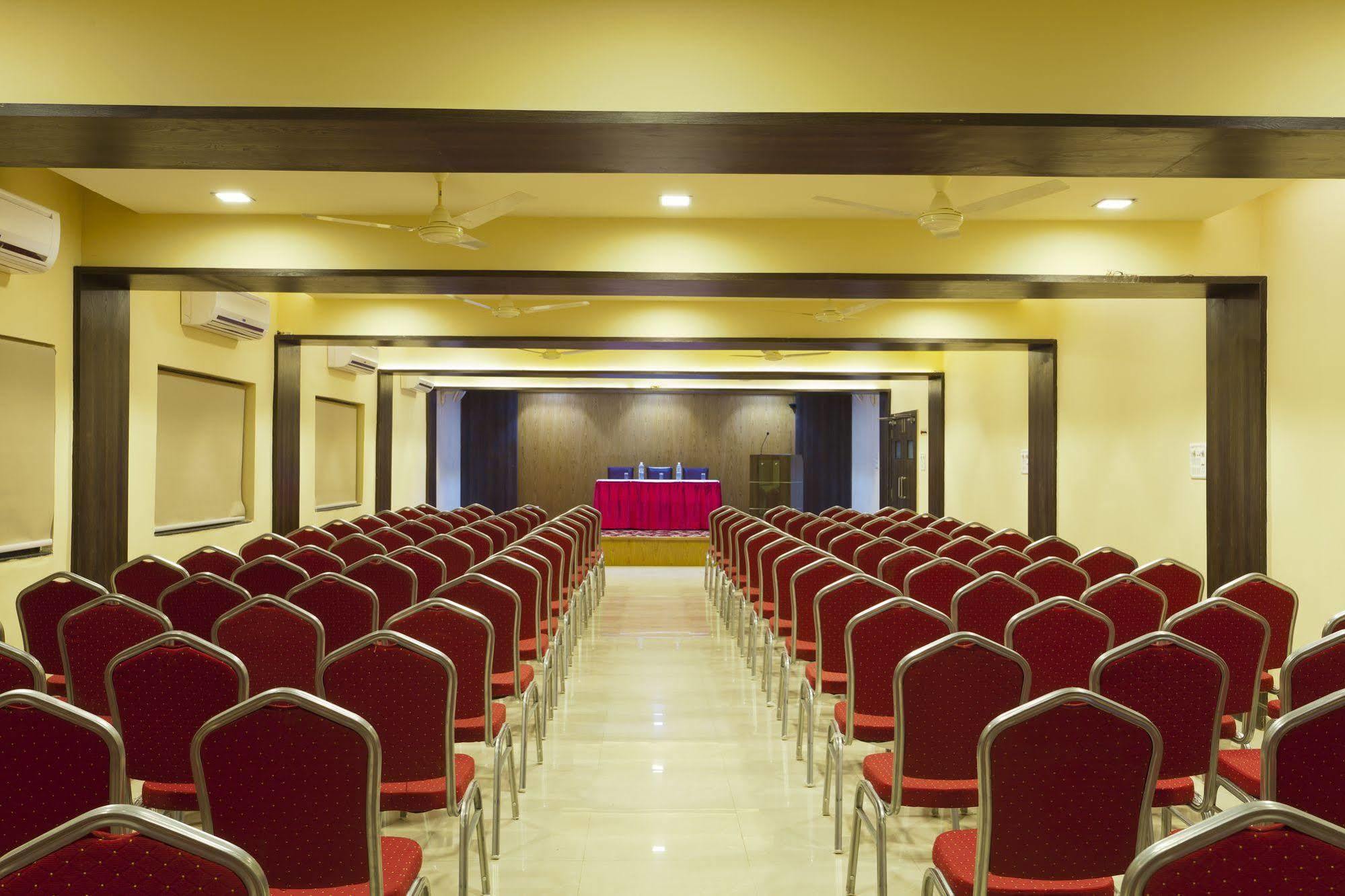 Hotel Atria Kolhapur Exterior foto