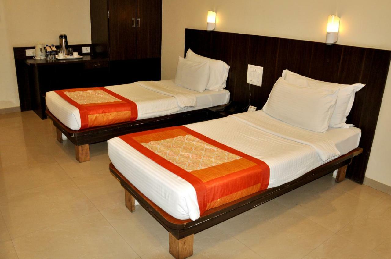 Hotel Atria Kolhapur Exterior foto